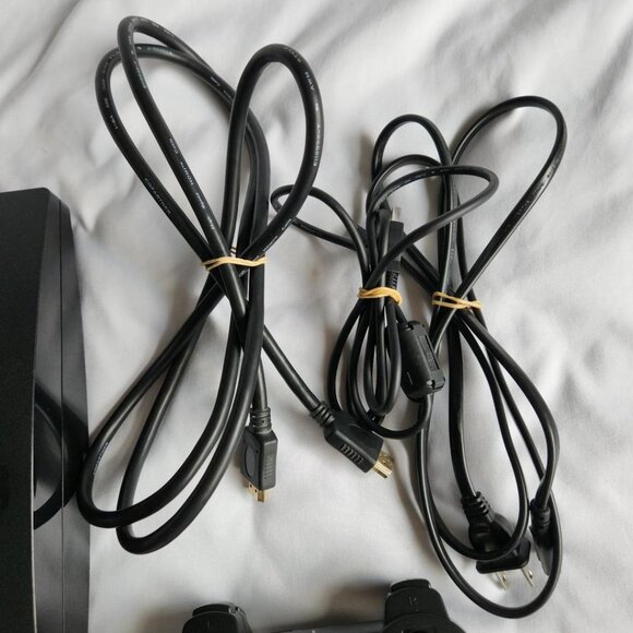 PLAYSTATION 3 SLIM PS3 - Picture 9 of 9